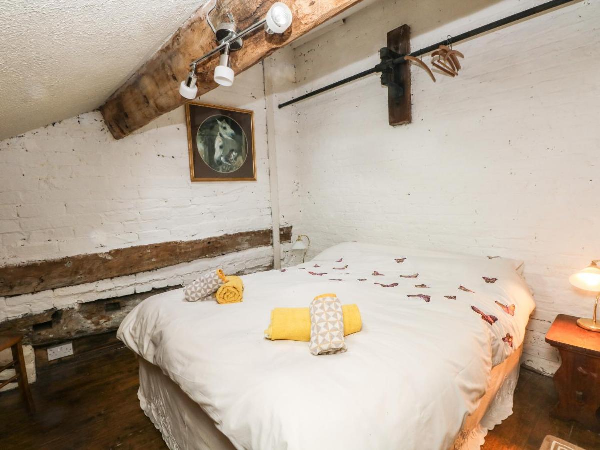 The Toolshed Villa Warrington Buitenkant foto