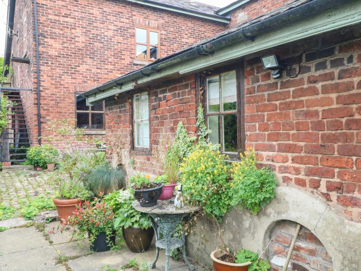 The Toolshed Villa Warrington Buitenkant foto